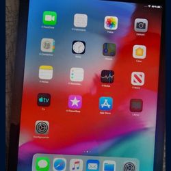 Ipad Air 2 32gb With Case And Charger