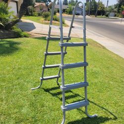 4 step Pool Ladder 