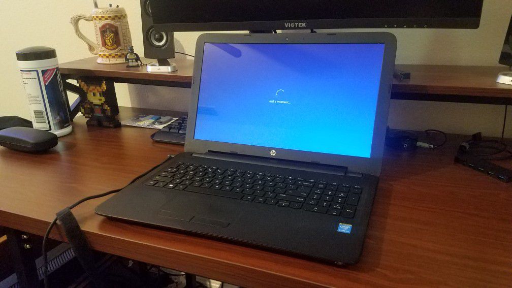 HP Pavilion laptop, 1TB HDD, Disk Drive, Touch Screen, Full Keyboard includes Travel Bah