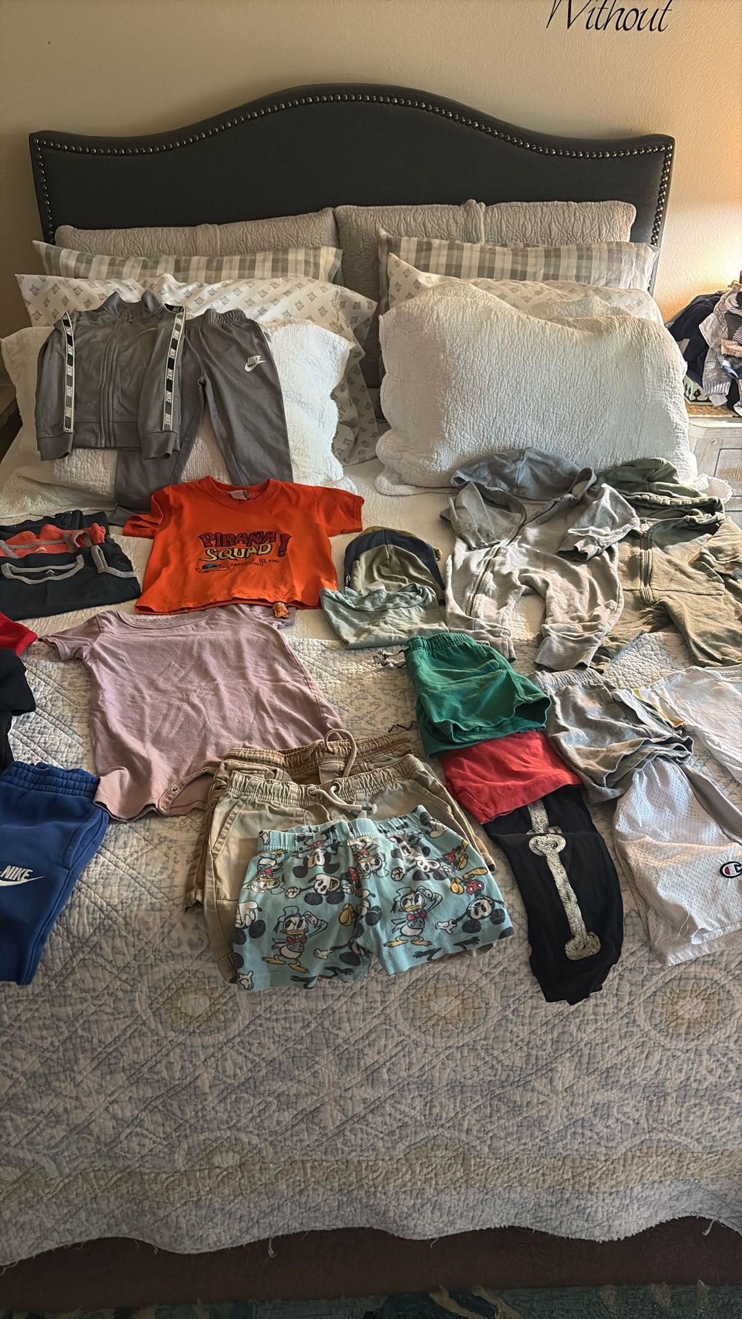 Boys 2&3T Clothes Lot.