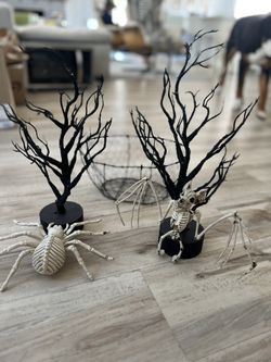 Halloween Decor (large Skelton + Small Items)