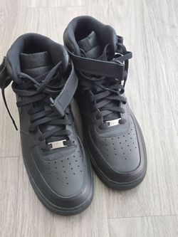 Black Air Jordan 1 mid