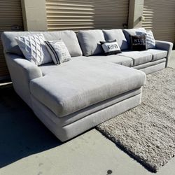 Living Spaces Gray 2-Piece Chaise Sectional Sofa Couch