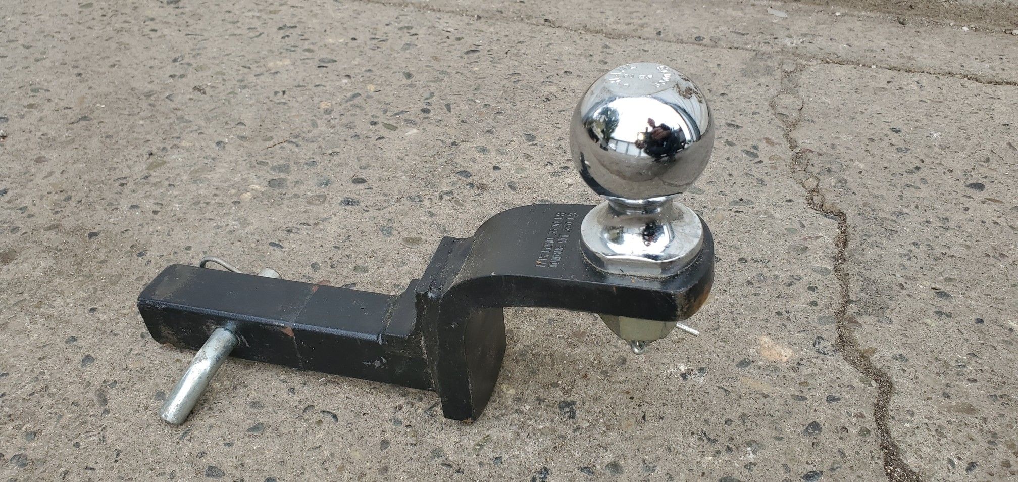 U Haul small trailer hitch with 2in ball