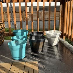 Gardening pots
