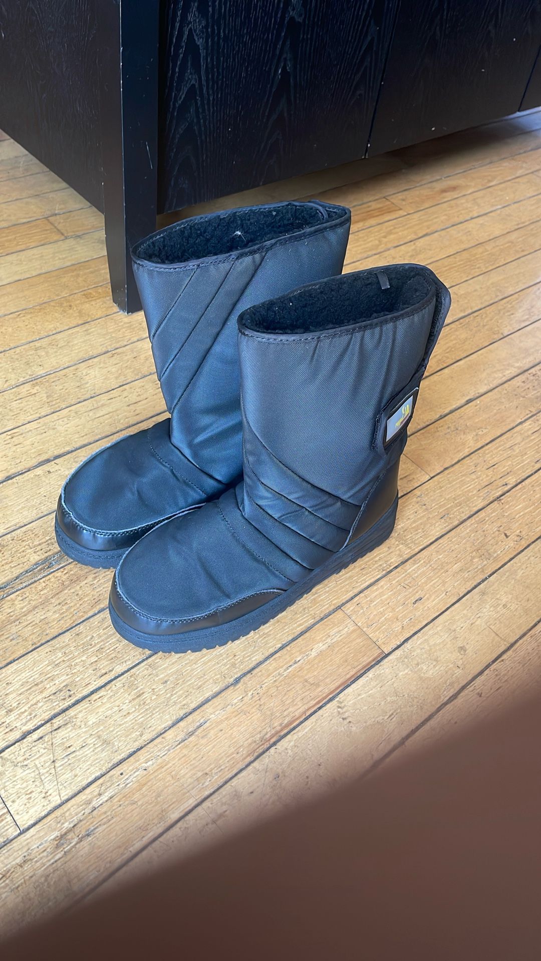 Rugged Exposure Black Snow Boots