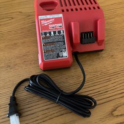 Milwaukee Battery Charger
