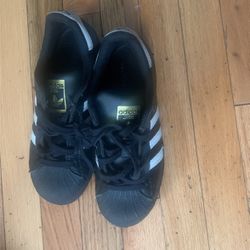 Boys adidas size 5 