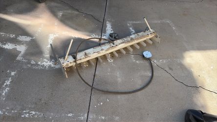 Fluorescent light fixture