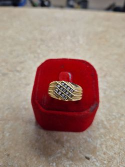 14k Yellow Gold Men's 13 Diamond Ring
