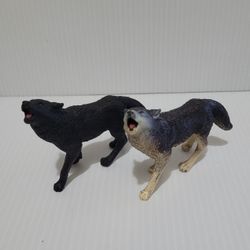 Vintage Timber Wolf Figurines Black Wolf by Safari Ltd. Set of 2 Wild Animal.
