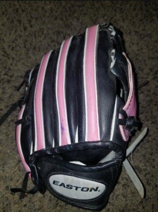Easton Softball Glove