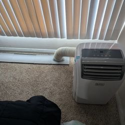 Black + Decker portable 14000BTU AC unit