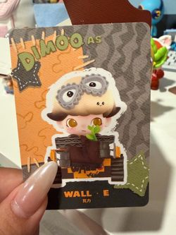Dimoo as WALL E