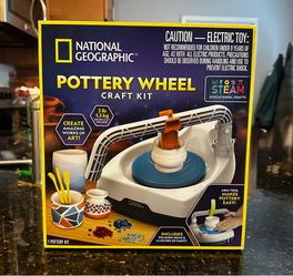 National Geographic Pottery Wheel
