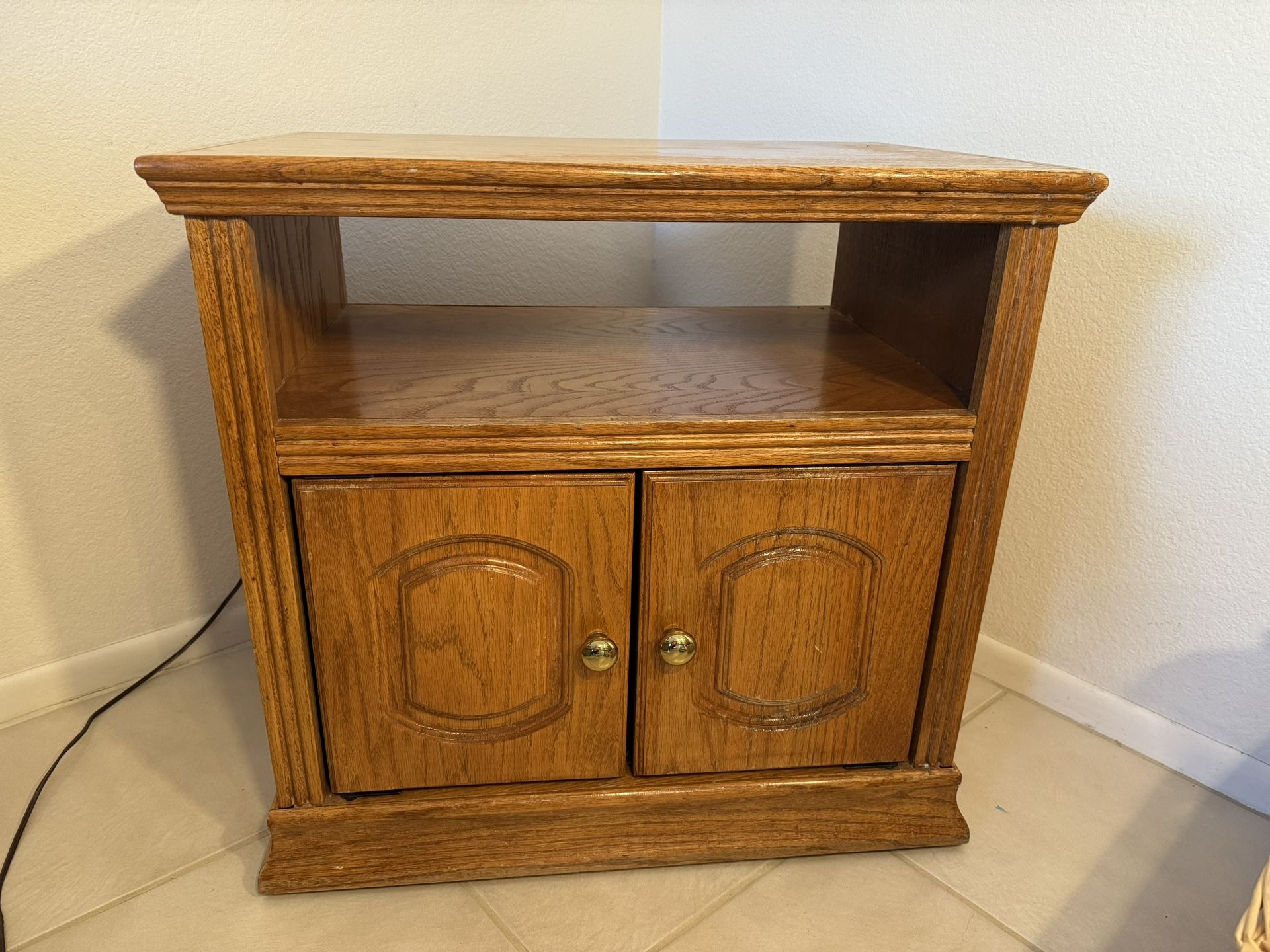 Small TV Stand
