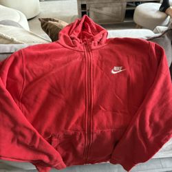 Hooded Sweatshirt 