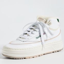 Women's Club C Vintage Platform High Top Sneakers Size 11