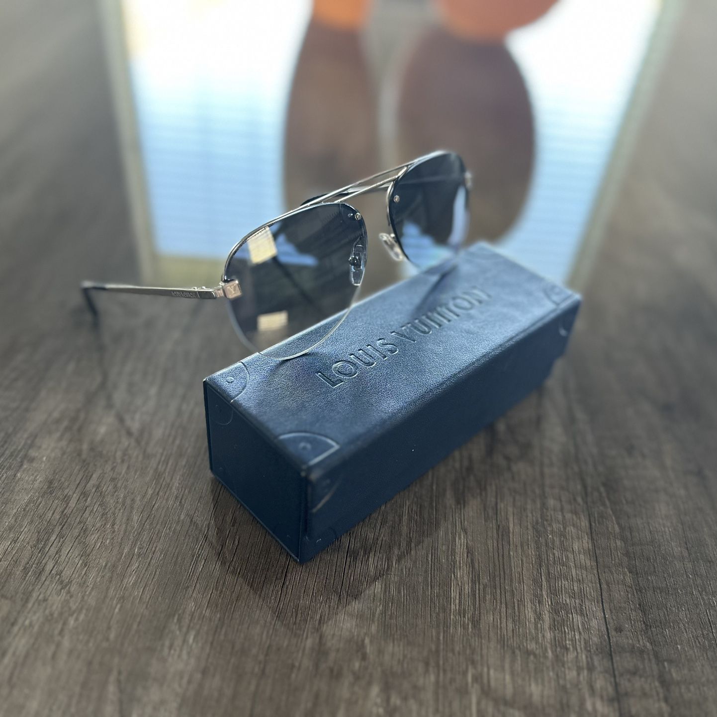 Louis Vuitton Clockwise Sunglasses. for Sale in Washington, DC - OfferUp