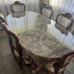 Italian dining room table