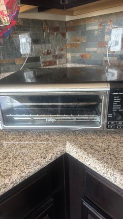 NINJA OVEN /AIR FRYER
