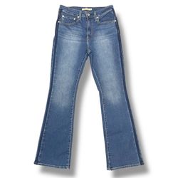 Women’s Levi’s Blue Jeans 725 High Rise Bootcut Size 30