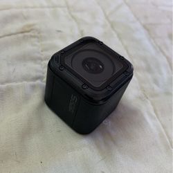 Like New Waterproof GoPro Hero 5 Session (camera Only)