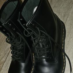 Size 10 Dr Martens 1460W