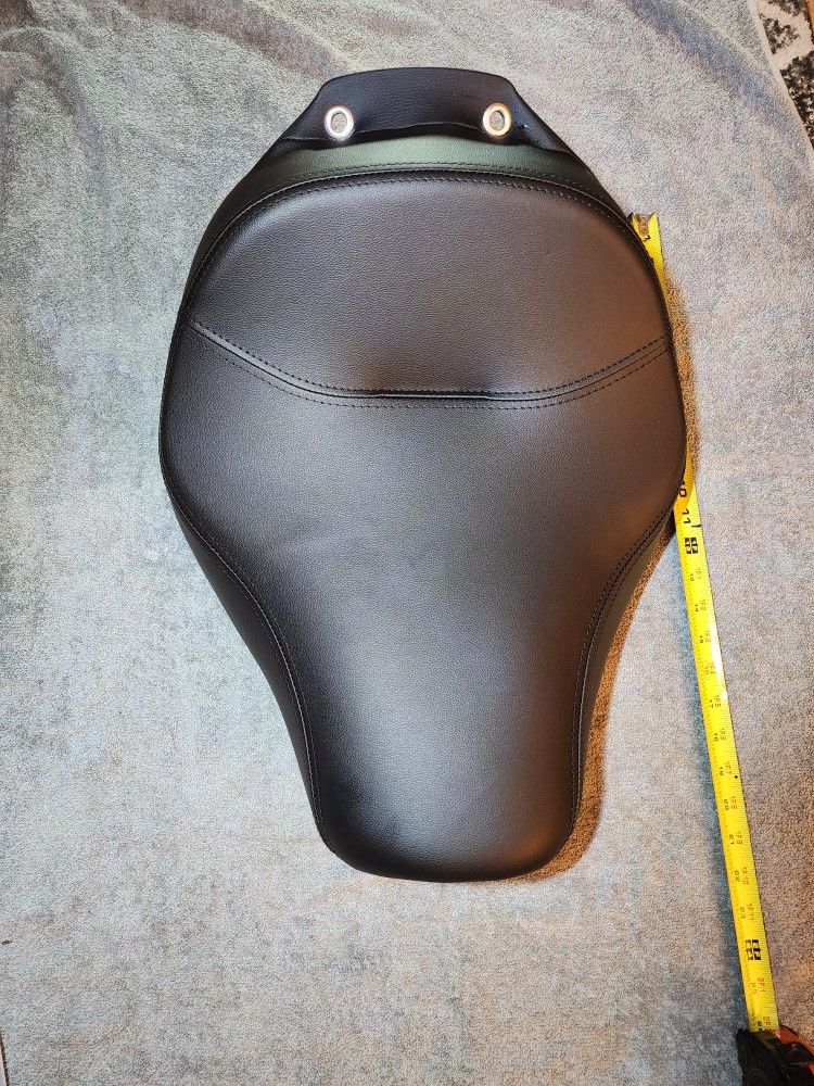 Black Stitching Motorcycle Driver Rider Seat Front Solo Seat Fit for Harley Fat Boy Fatboy