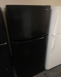 Frigidaire Top Freezer Fridge – Black, Clean, Ready to Go