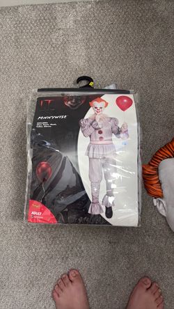 Pennywise costume
