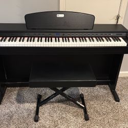 Black Piano & Bench