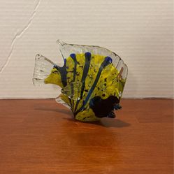 Art Glass Fish, Blue Yellow Clear, 8“ X 5 1/2“ Paperweight B14