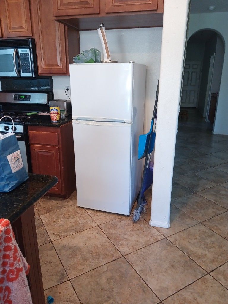 Haier Refrigerator/ Freezer