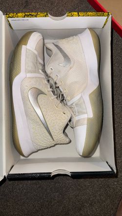 Kyrie 3 White Chrome Size 12