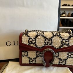 Gucci Dionysus Shoulder Bag