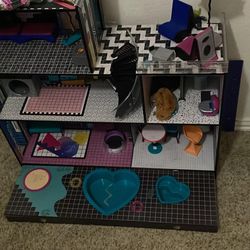 LOL Dollhouse Fully Furnished W/ Dolls And Accessories 