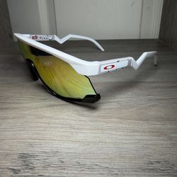 Oak BXTR Prizm Sunglasses 