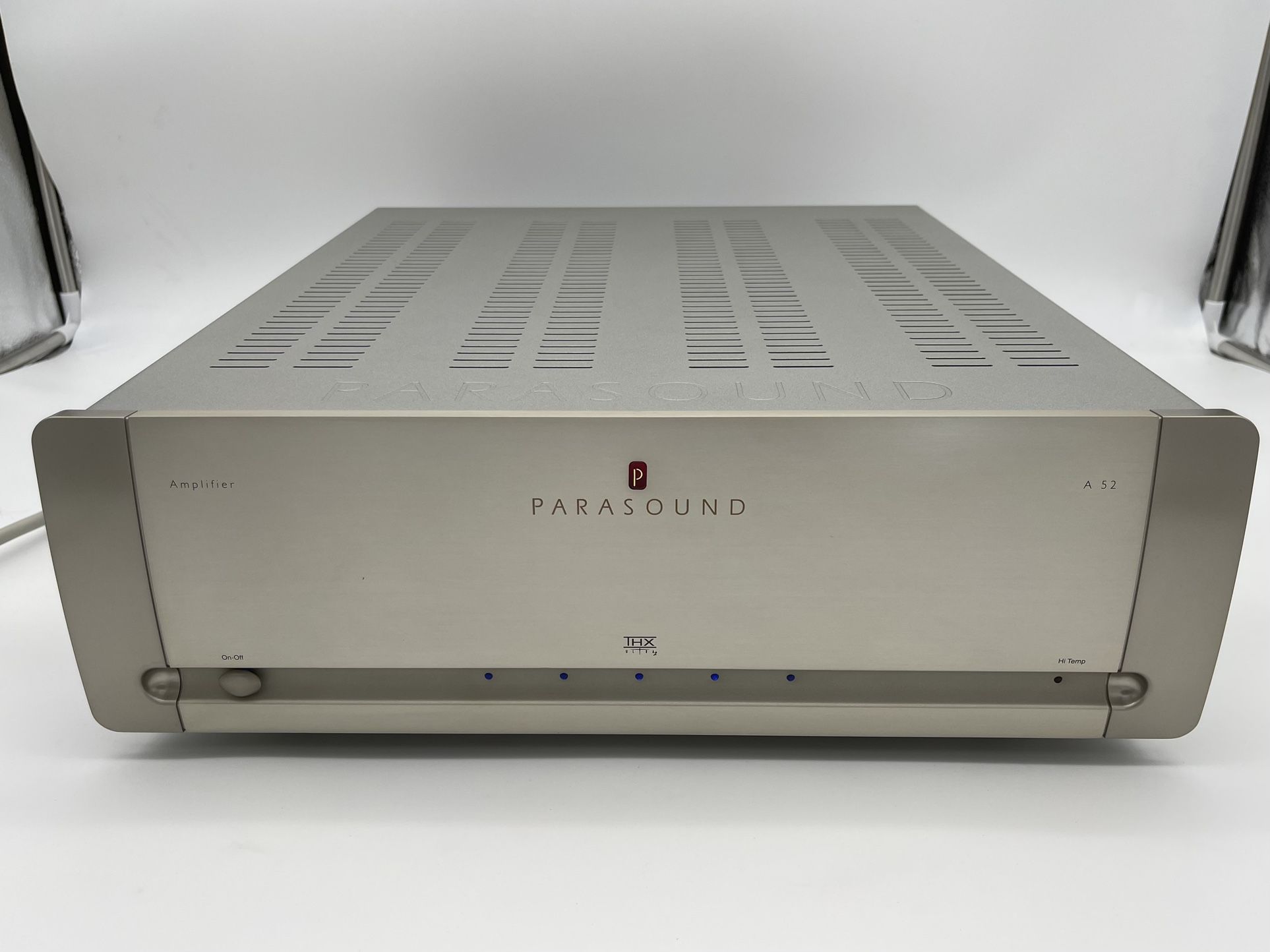 Parasound Halo A 52 5-Channel Power Amplifier - THX Ultra2 Certification Very Clean