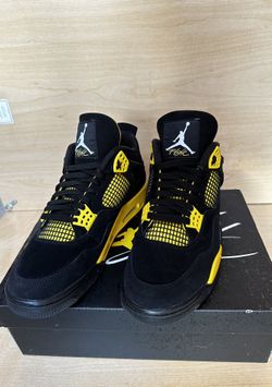 Jordan 4 Thunders