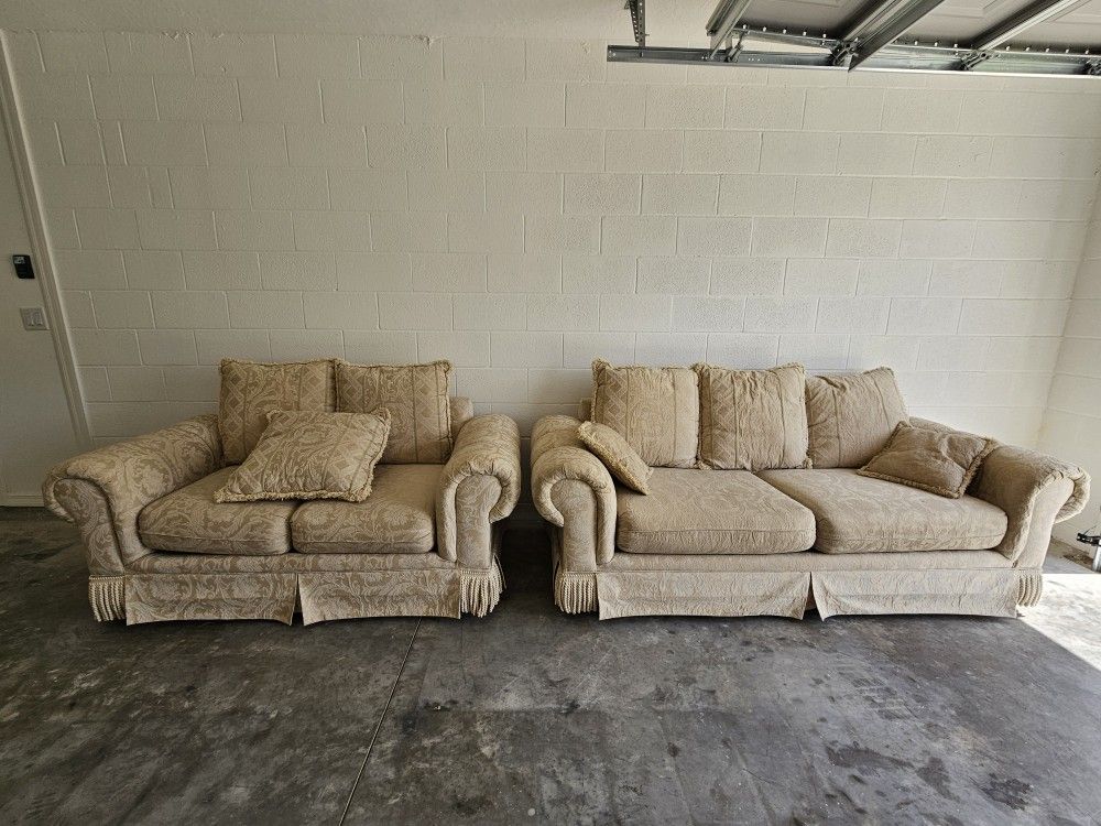 3 Piece Couch Set $175