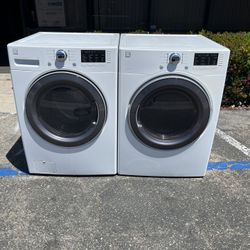 WHITE KENMORE FRONTAL WASHER DRYER SET