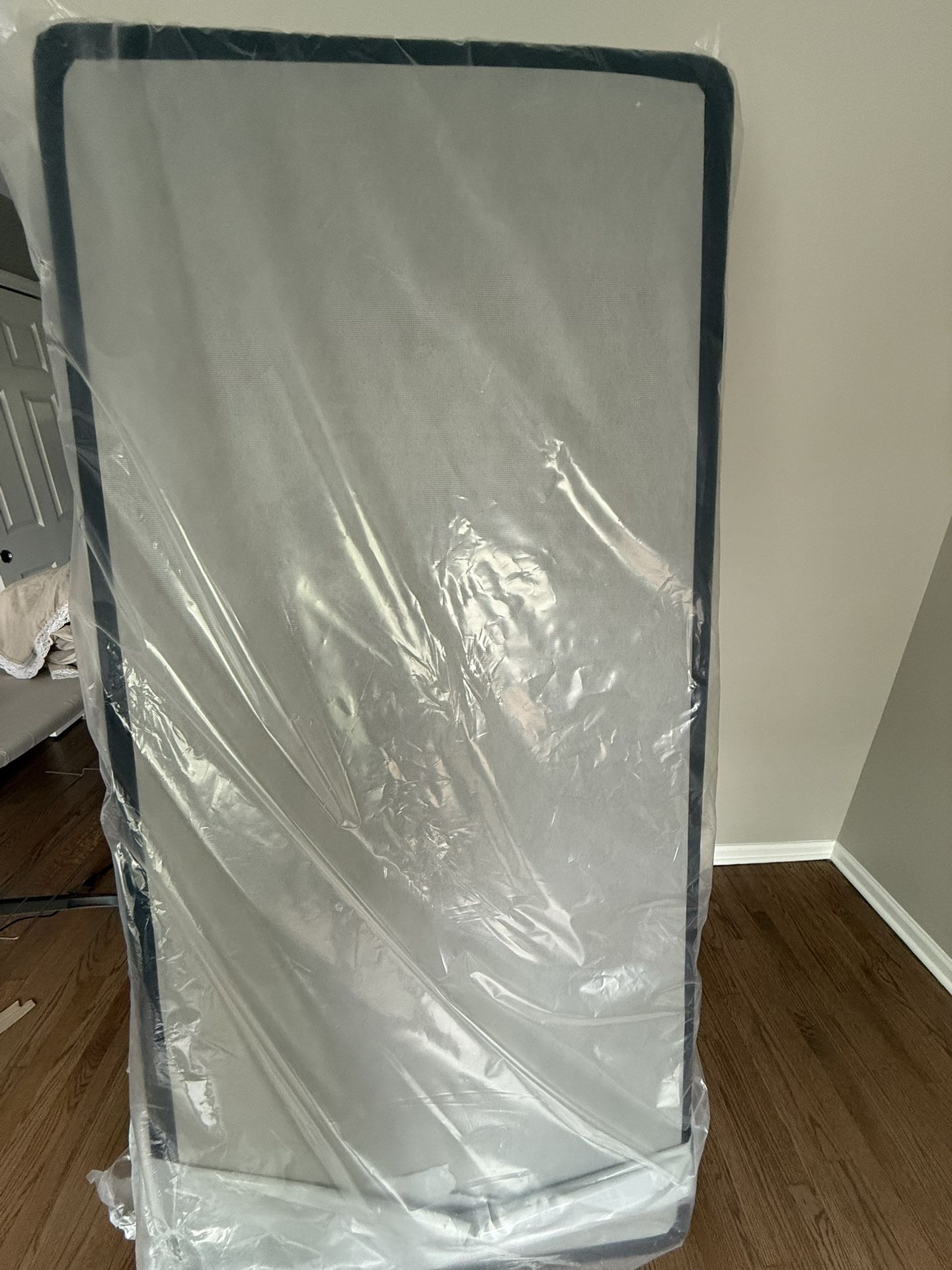 King Size Tempur-Pedic Box Spring 9 Inch