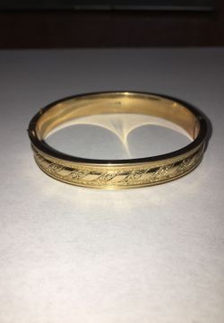 12K yellow gold filled 14.5 grams Bangle Bracelet