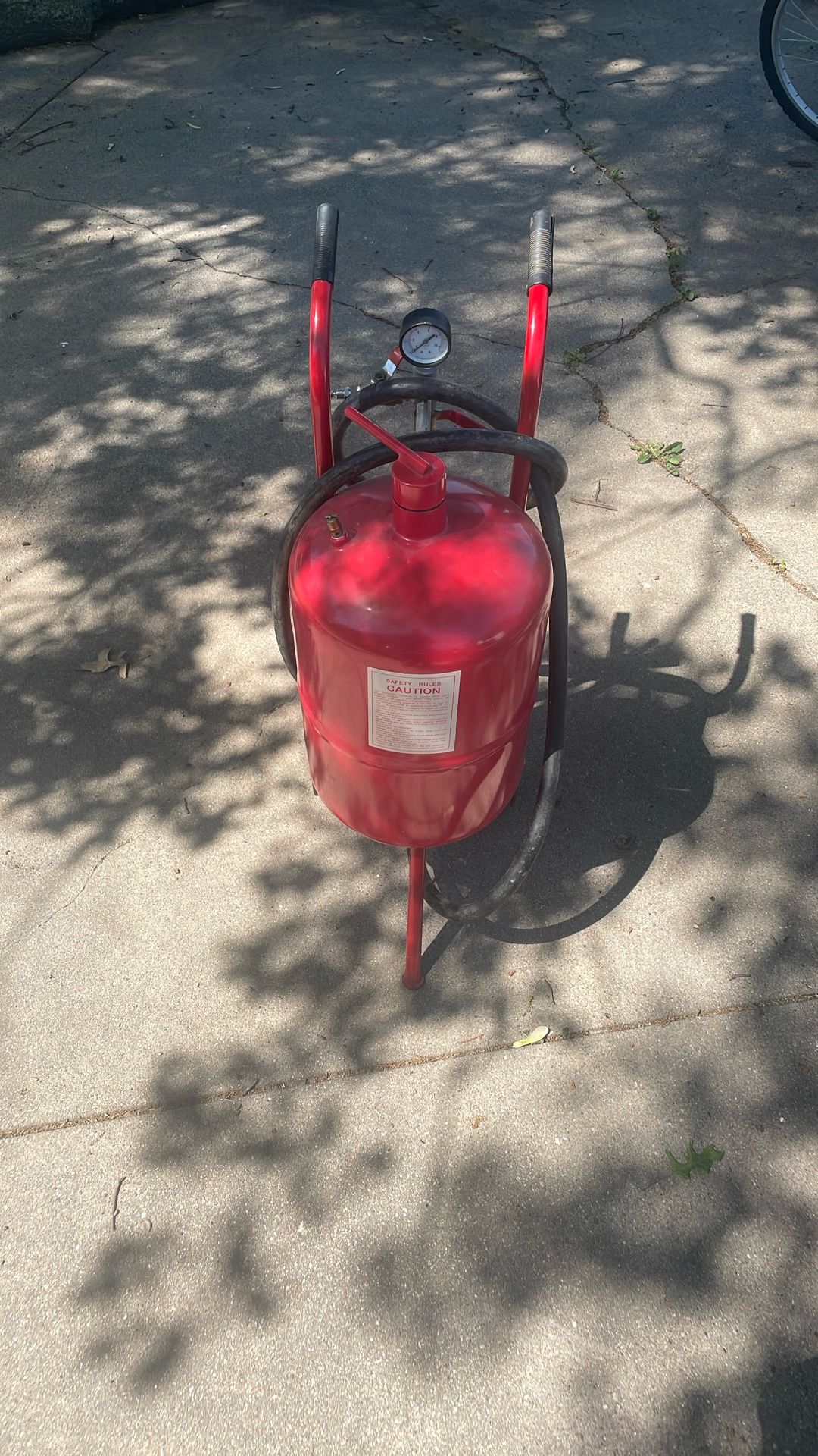 Portable Sandblaster Tank Great Shape 35.00