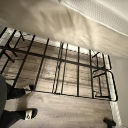 10 Inch Foam Mattress With Black Metal Frame