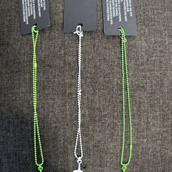 Darker Waves | 8 Necklaces 