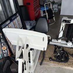 Parabody 777 gym system with leg extension