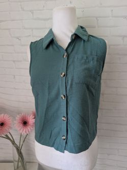 Monteau Los Angeles Sleeveless top size S