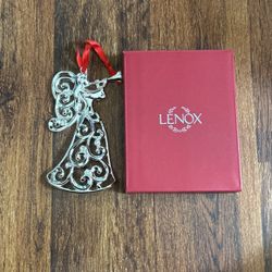 Lenox. “Sparkle  And Scroll” Angel Ornament Clear Gems